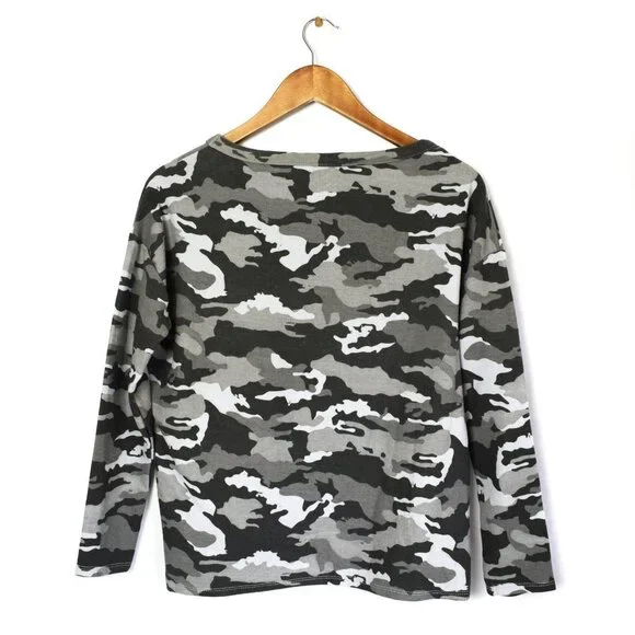 Chaser Camouflage Cozy Pullover Knit Top Size Medium - Picture 7 of 10